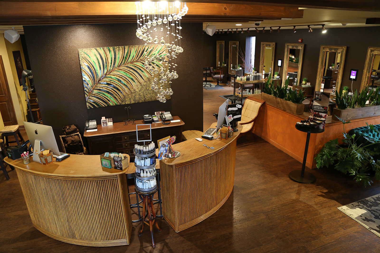 Transformasi Menawan di Salon Soleil HB: Perjalanan Menuju Penampilan Ideal