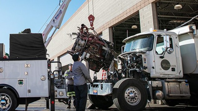 How to Choose the Best Truck Service Center for Your Heavy-Duty Vehicle
